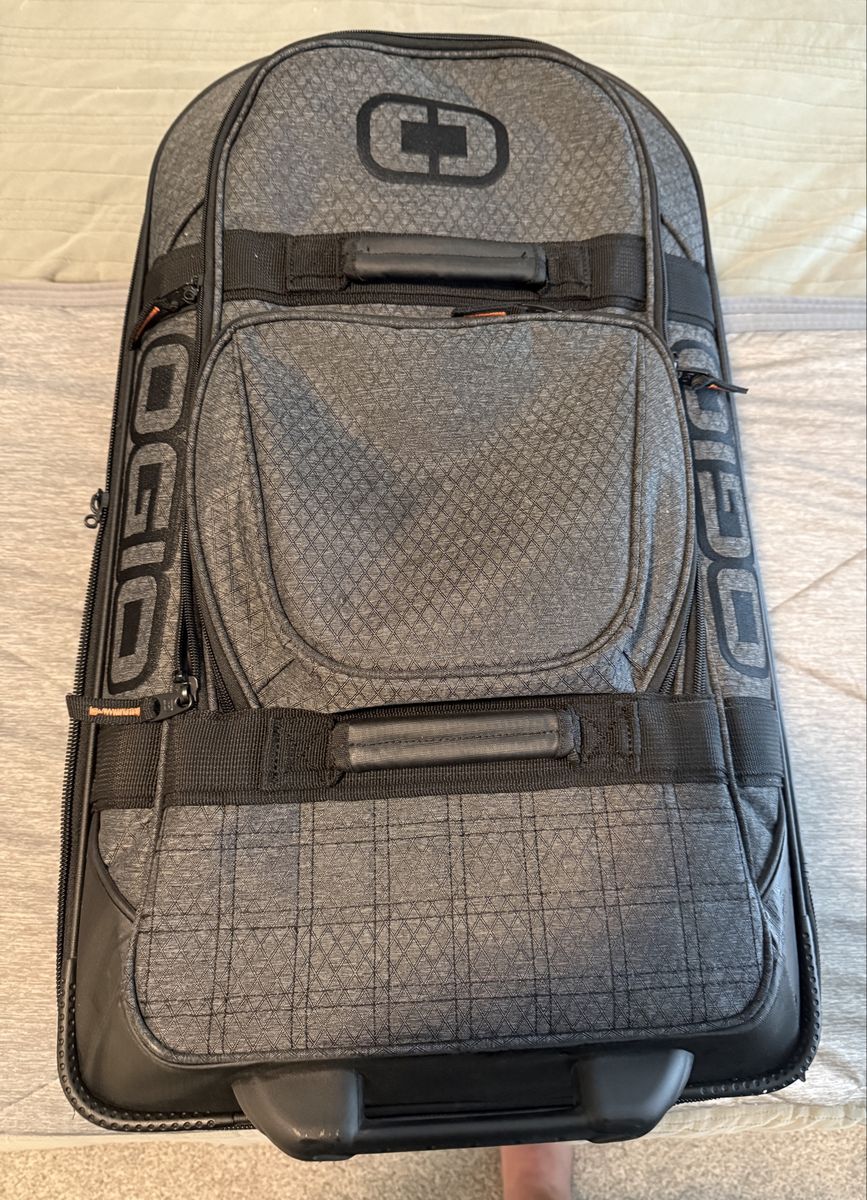 OGIO Terminal Travel Bag-  Very Nice! 29”