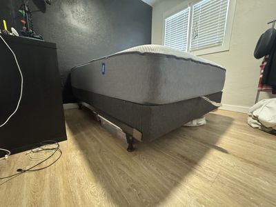 Casper Mattress with Foundation and Frame