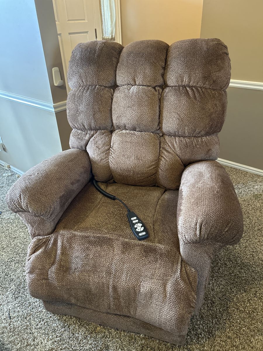Power Lift Assist Recliner w/ heat & massage
