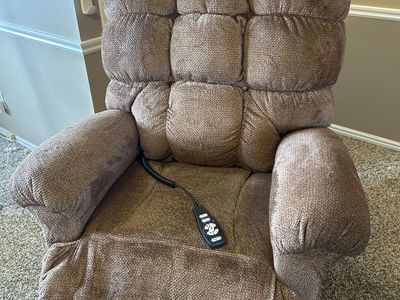 Power Lift Assist Recliner w/ heat & massage