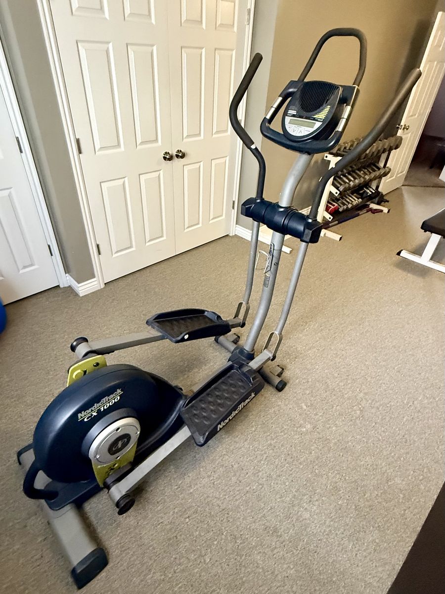 Elliptical Fitness Trainer - NordicTrack CX1000
