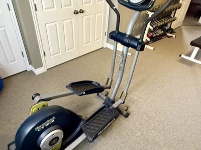 Elliptical Fitness Trainer - NordicTrack CX1000