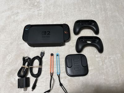 Nintendo Switch 2 + Extras