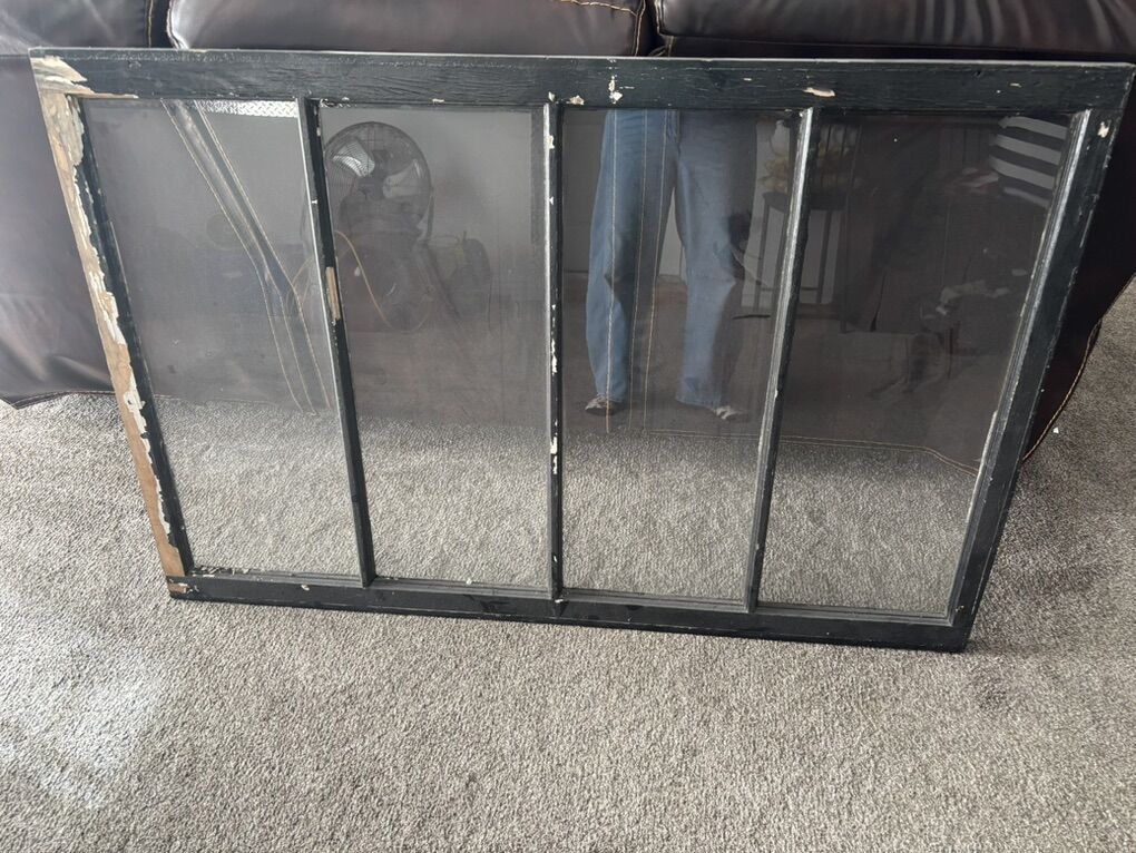 Window 4 Pane Classic Old Paint