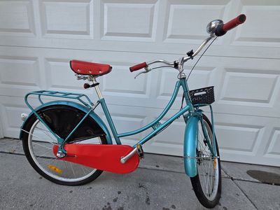 Vintage Style Step-Through City Bicycle Teal and Red