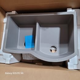 Elkay Quartz classic w/Aqua divide sink. Model number ELGHU332RGRO.