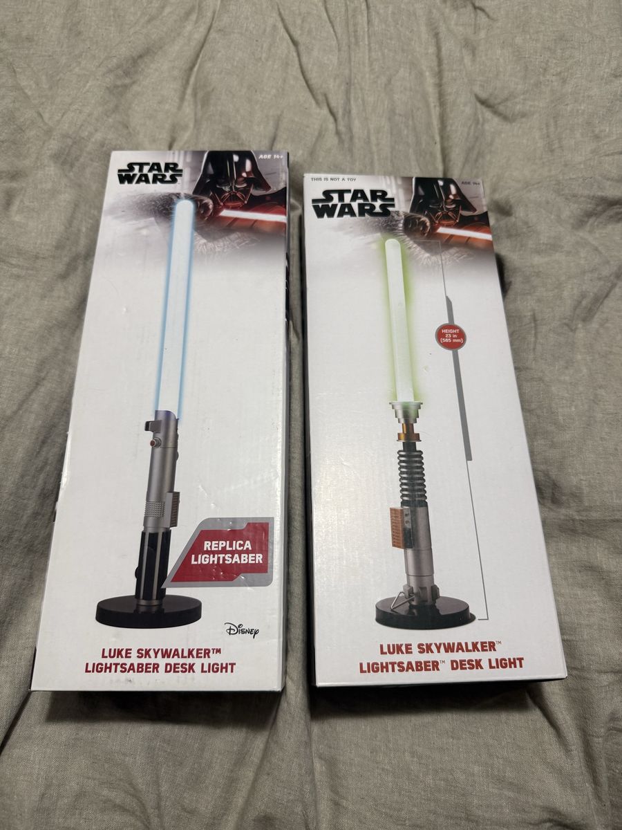 Star Wars Luke Skywalker Lightsaber Desk Light Replica - Blue & Green Set