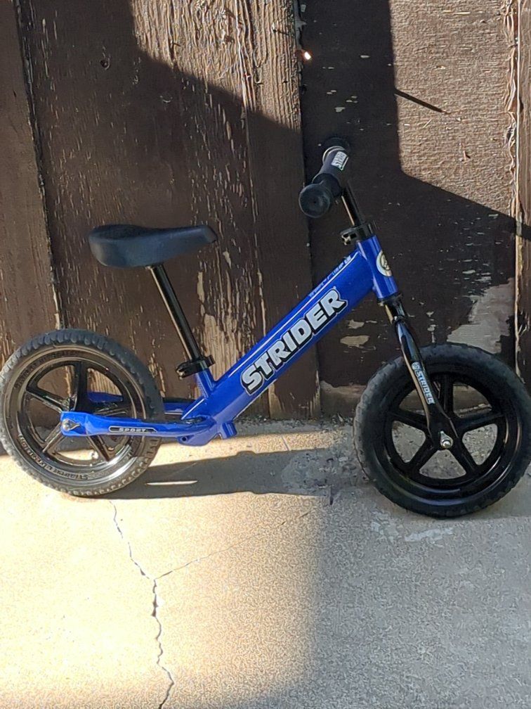 Strider Sport classic balance bike