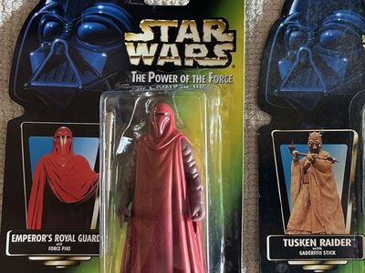 90’s Star Wars The Power of the Force Emperor's Royal Guard Red Velvet Robe Green Card Action Figure
