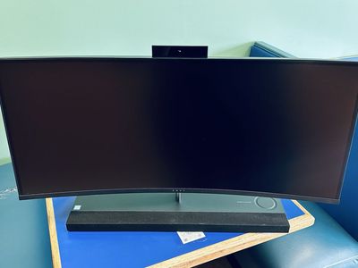 HP ENVY Curved All-in-One - 34" i5-7400T 2.4