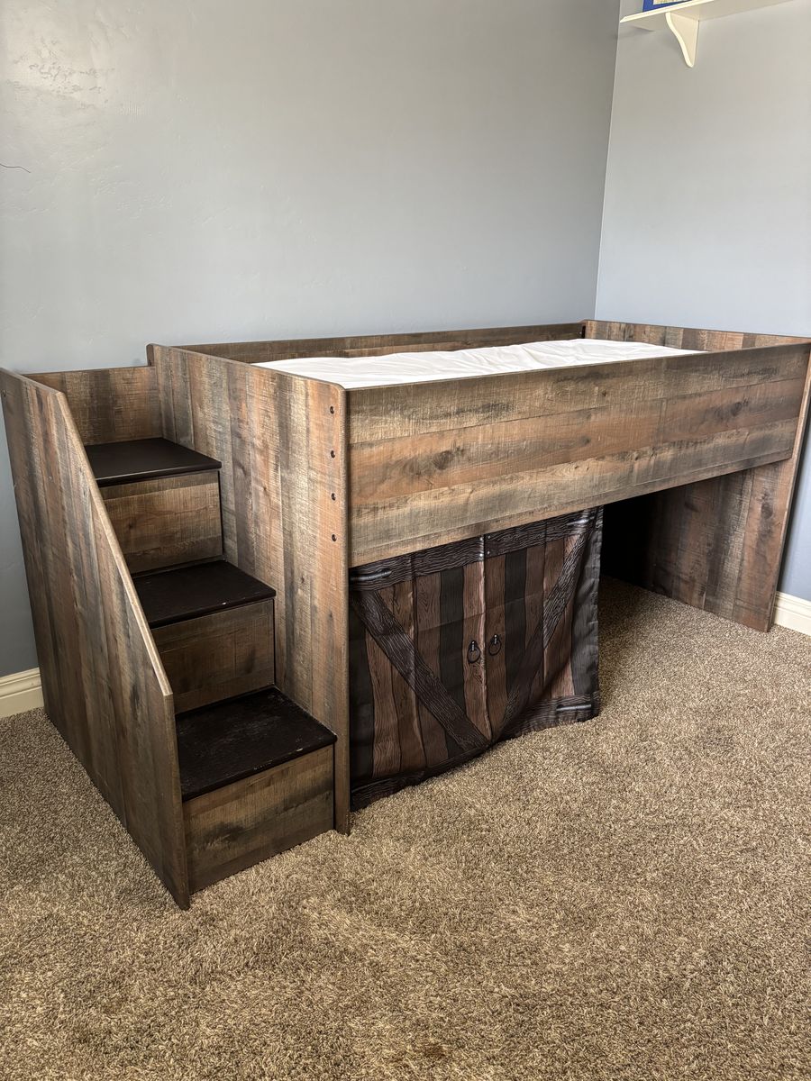 Pirate Hideaway Elevated Twin Bed with step-drawer-storage