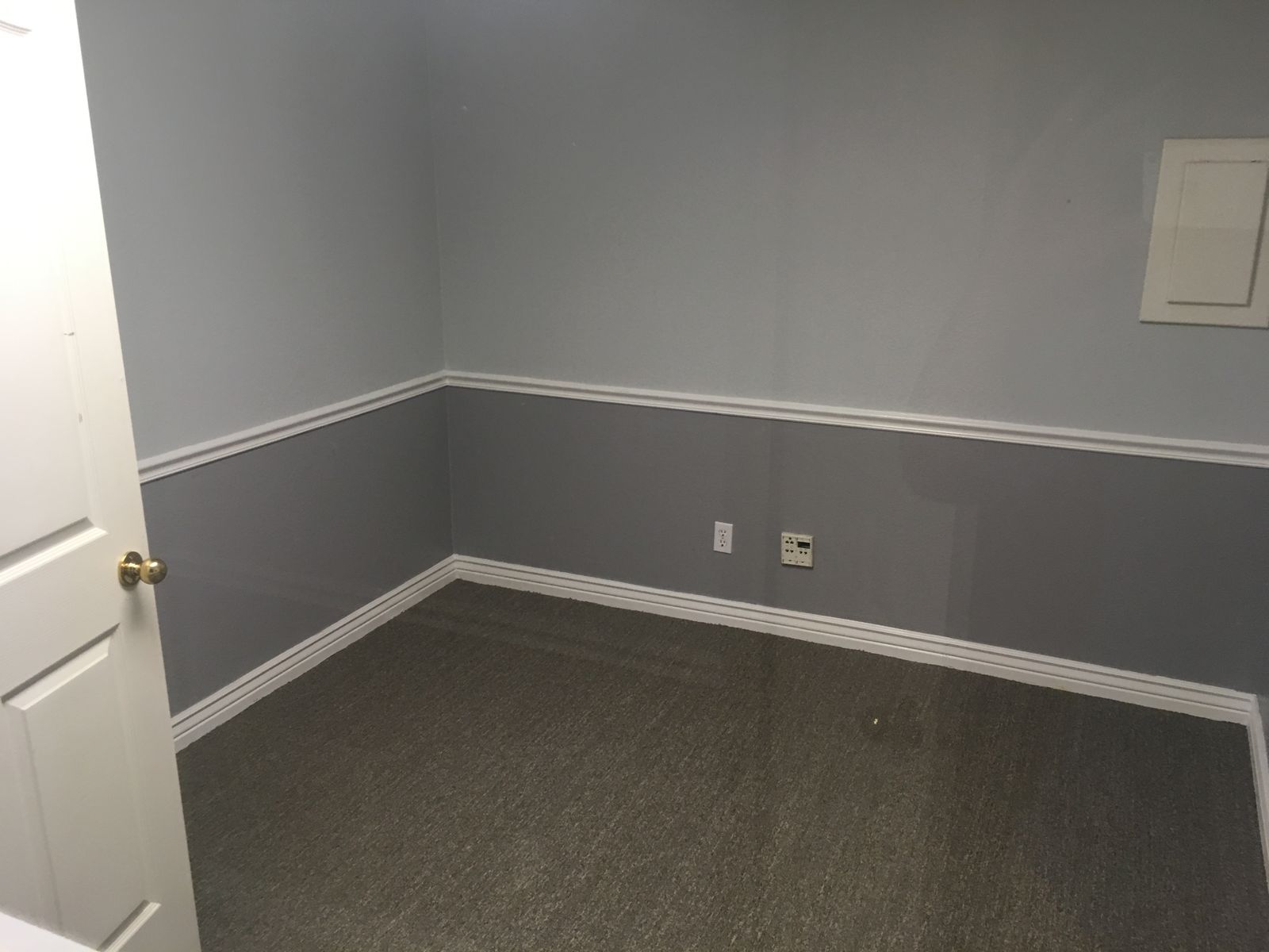 Main image 10