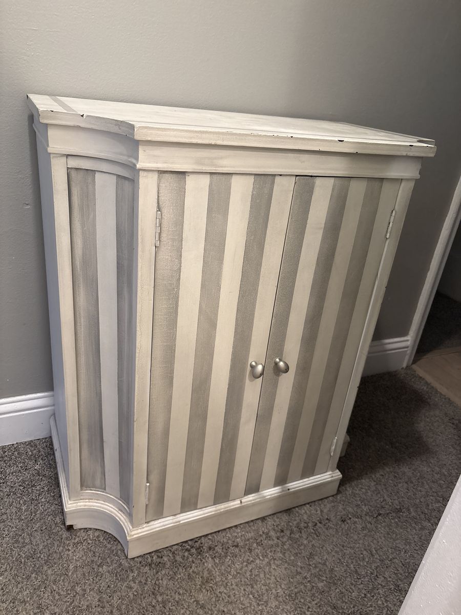 Shabby Sheik hutch