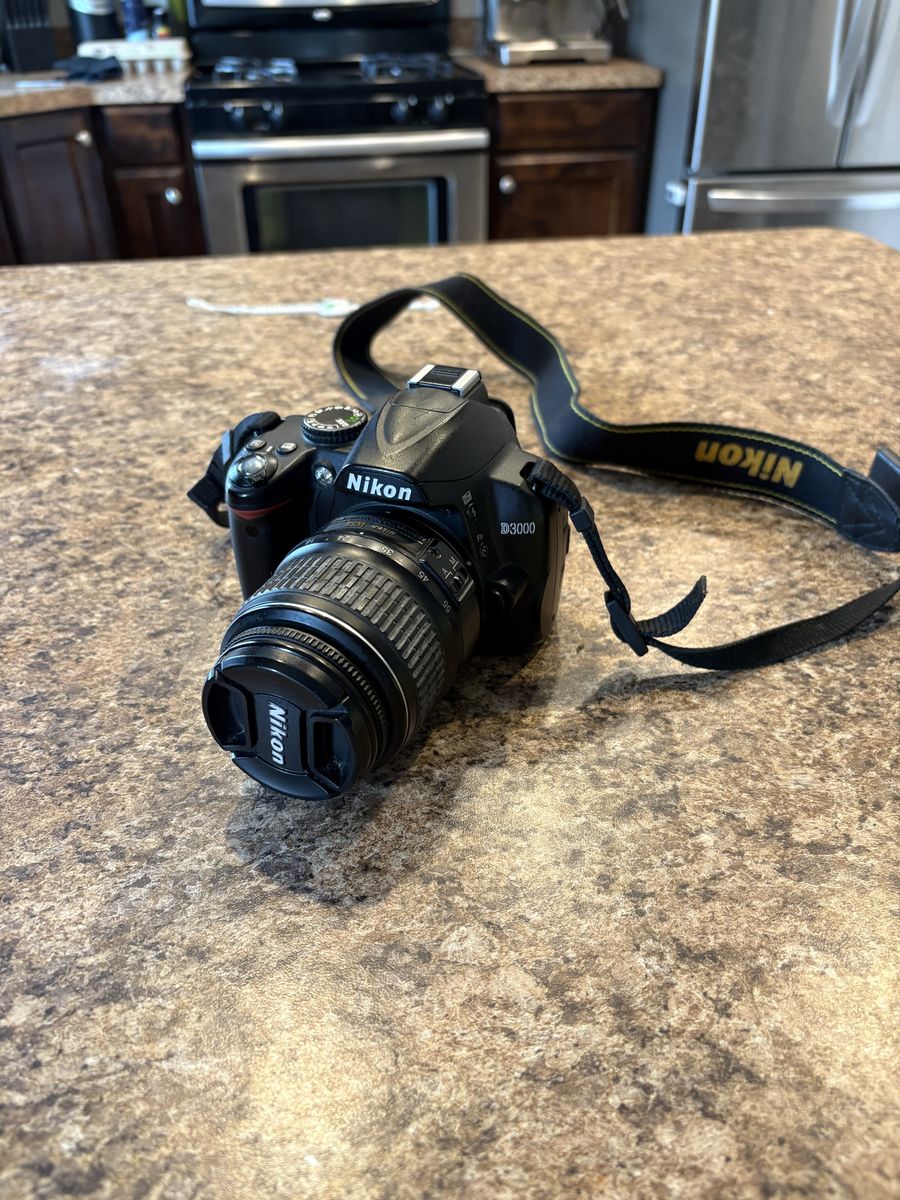 Nikon d3000 Camera