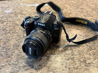 Nikon d3000 Camera