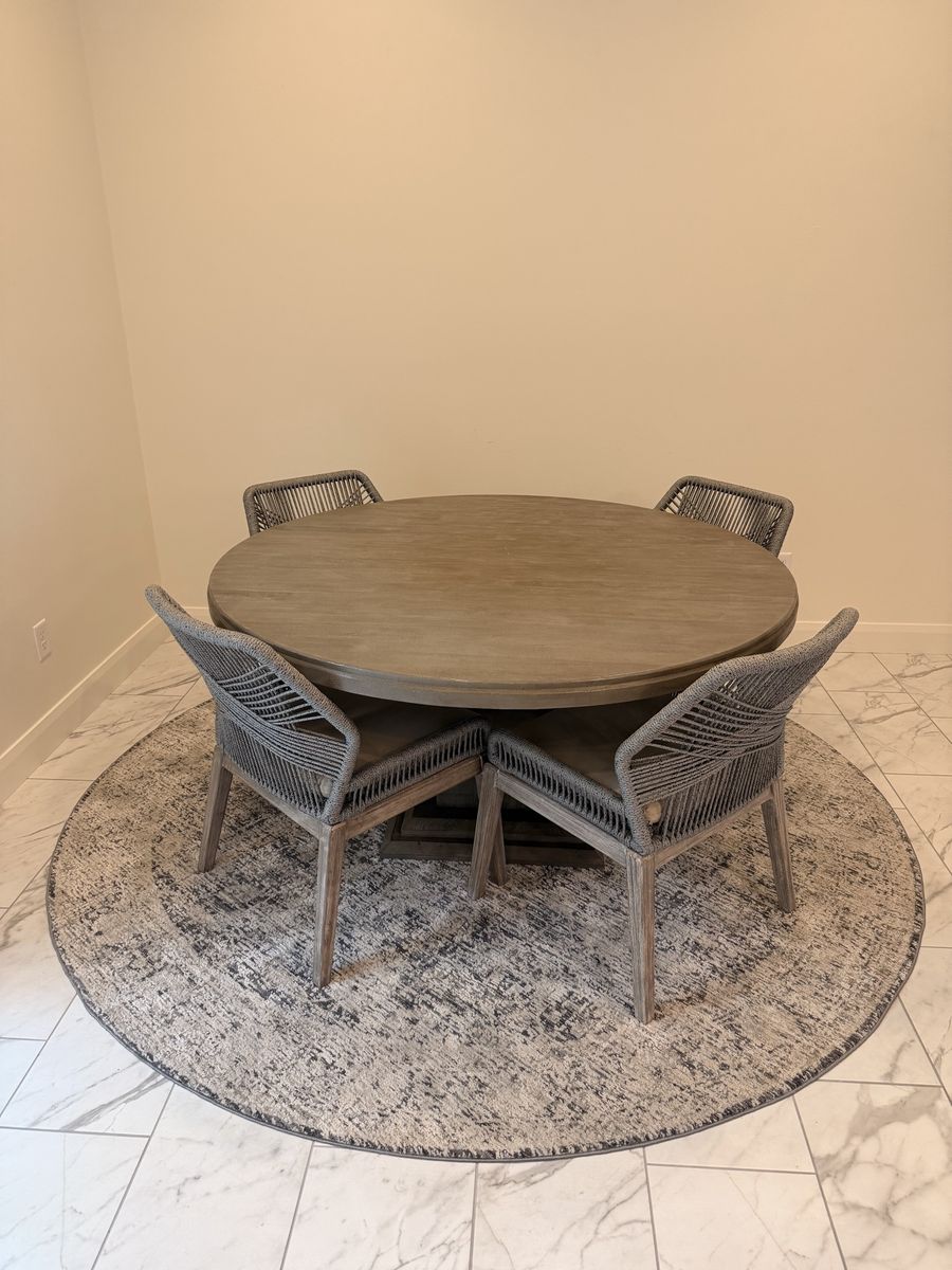 Round Wood Dining Table & 4 Rope Back Chairs - Modern Farmhouse Style Dining Set