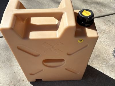 Roto Pax 5 Gallon Water Container - Never Used