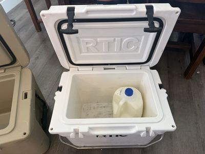 RTIC 20 Cooler