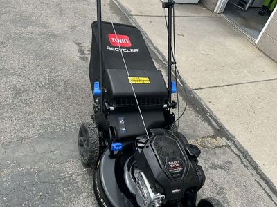 Toro personal pace self propelled mower 21”