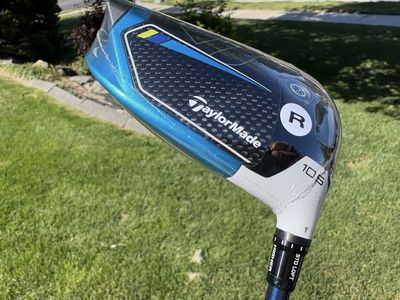 New Taylormade SIM2 right hand driver with head cover.