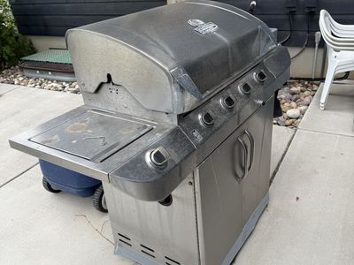Stainless Steel 4-Burner Gas Grill with Side Burnerl