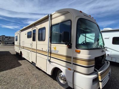 1990 Fleetwood Bounder 34