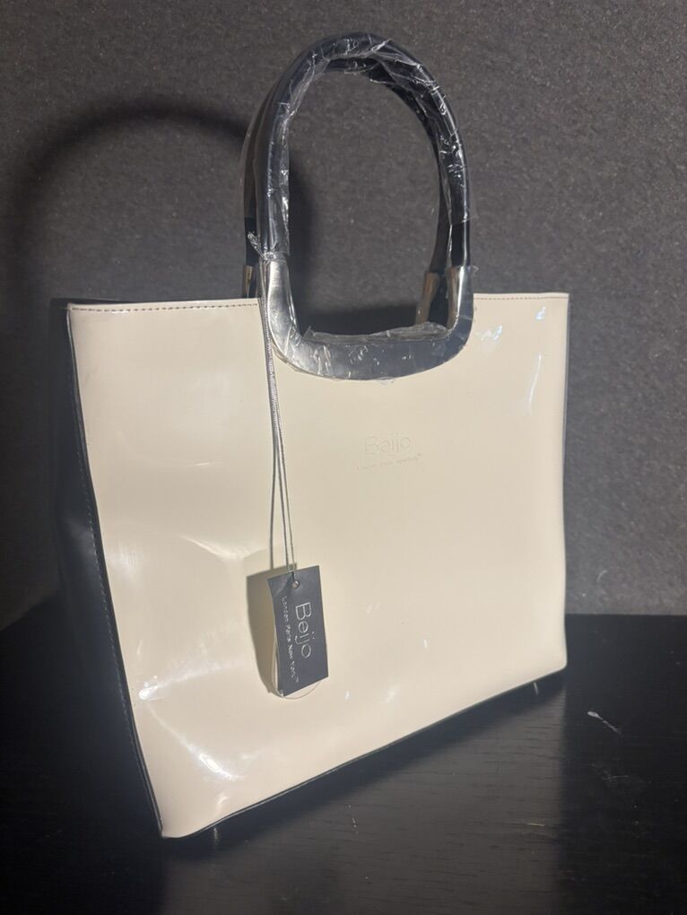 Beijo tote Bag In Cream