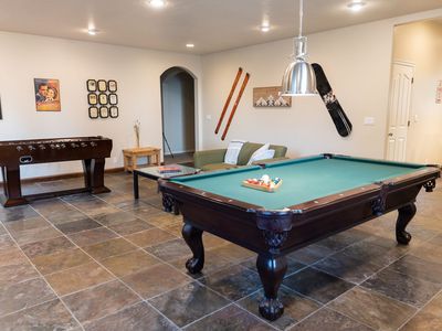 Male BIG room for rent/Walk-in-closet