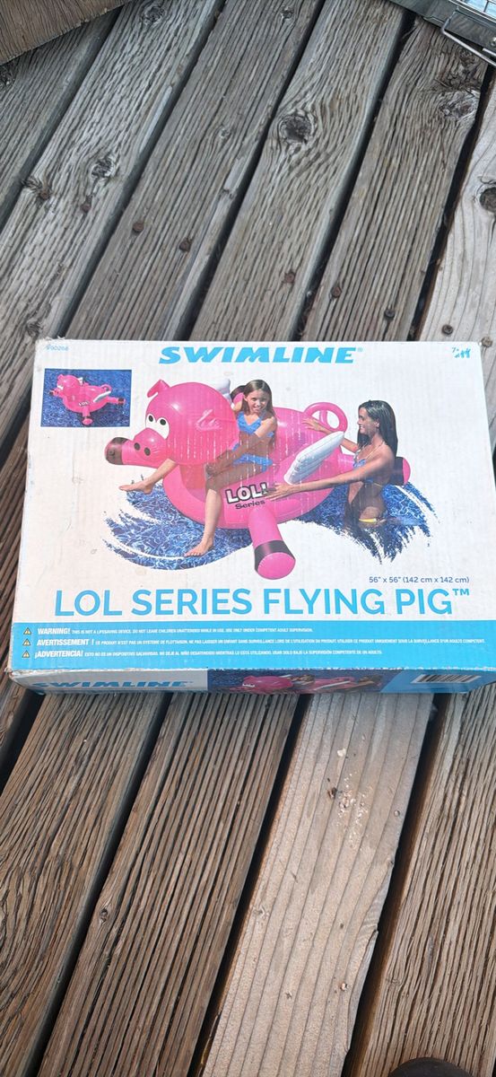SWIMLINE LOL Series Flying Pig Inflatable Pool Float - 56" x 56" Pink