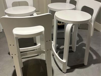 Set of 4 White Alvaro Alto Wood Bar Stools with Backs - Modern Design Counter Height Seating