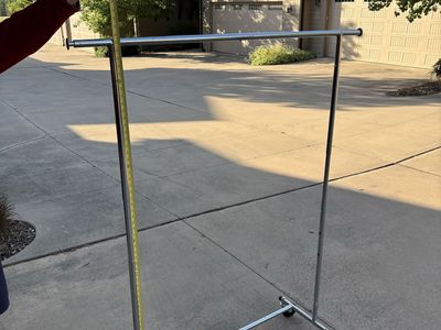 Rolling clothing rack/ hanger