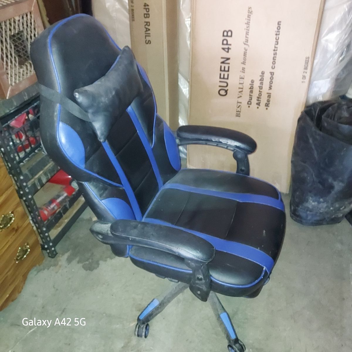 Gaming chair