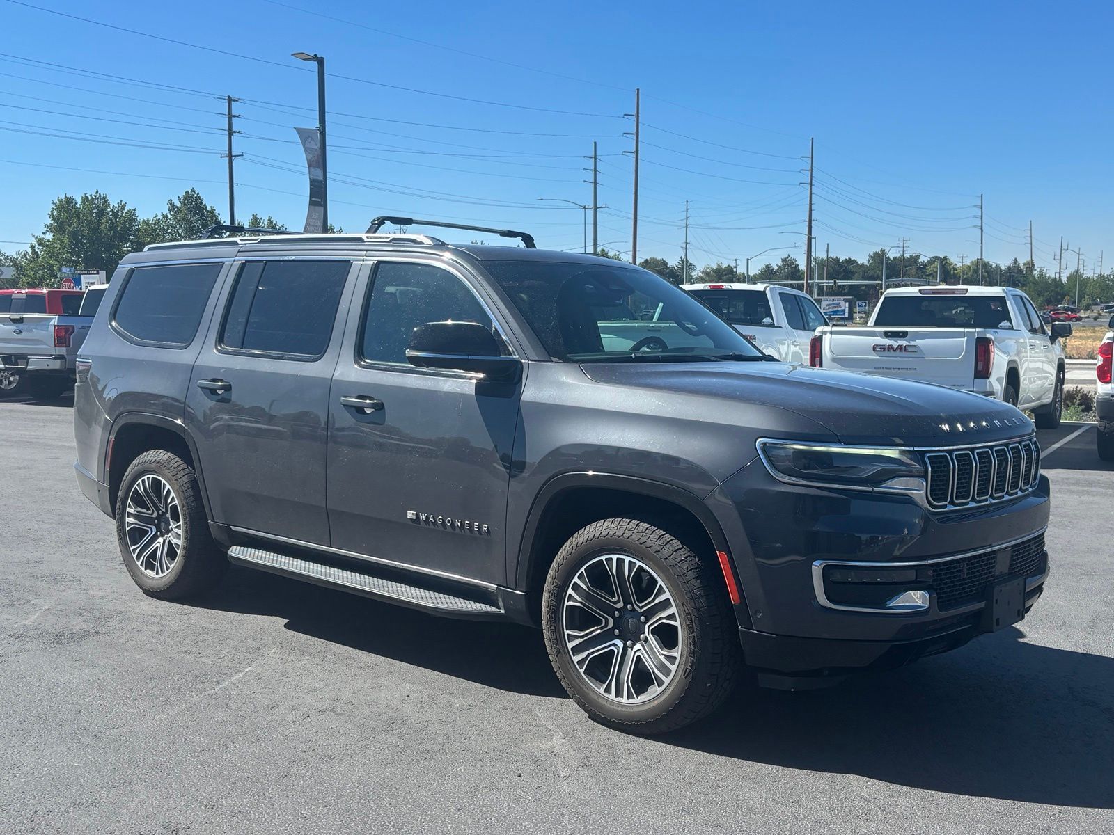 2023 Jeep Wagoneer Base