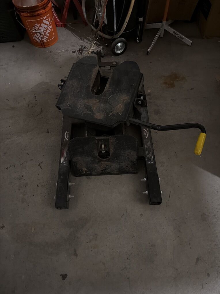 PullRite SuperGlide 2900 20K 5th Wheel Hitch