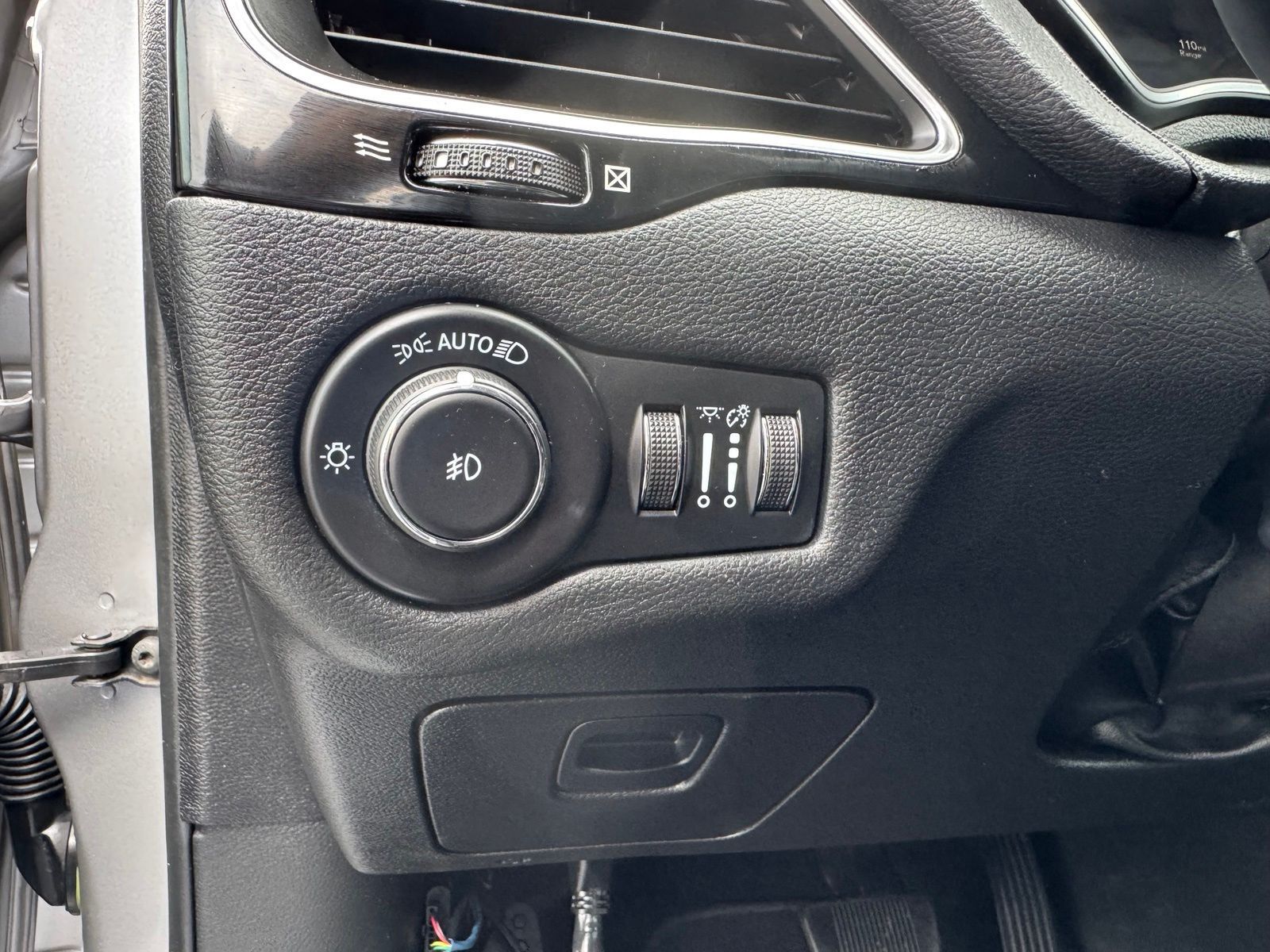 Main image 15