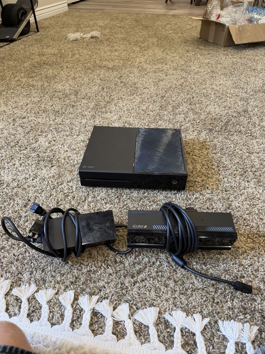 Microsoft Xbox One Console with Power Supply and Kinect Sensor