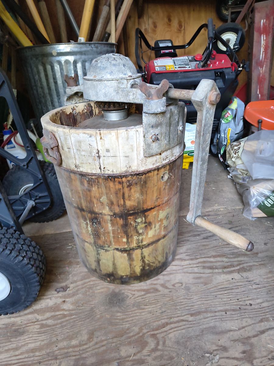 antique White mountain freezer 12qt- ice cream maker, ice cream churn