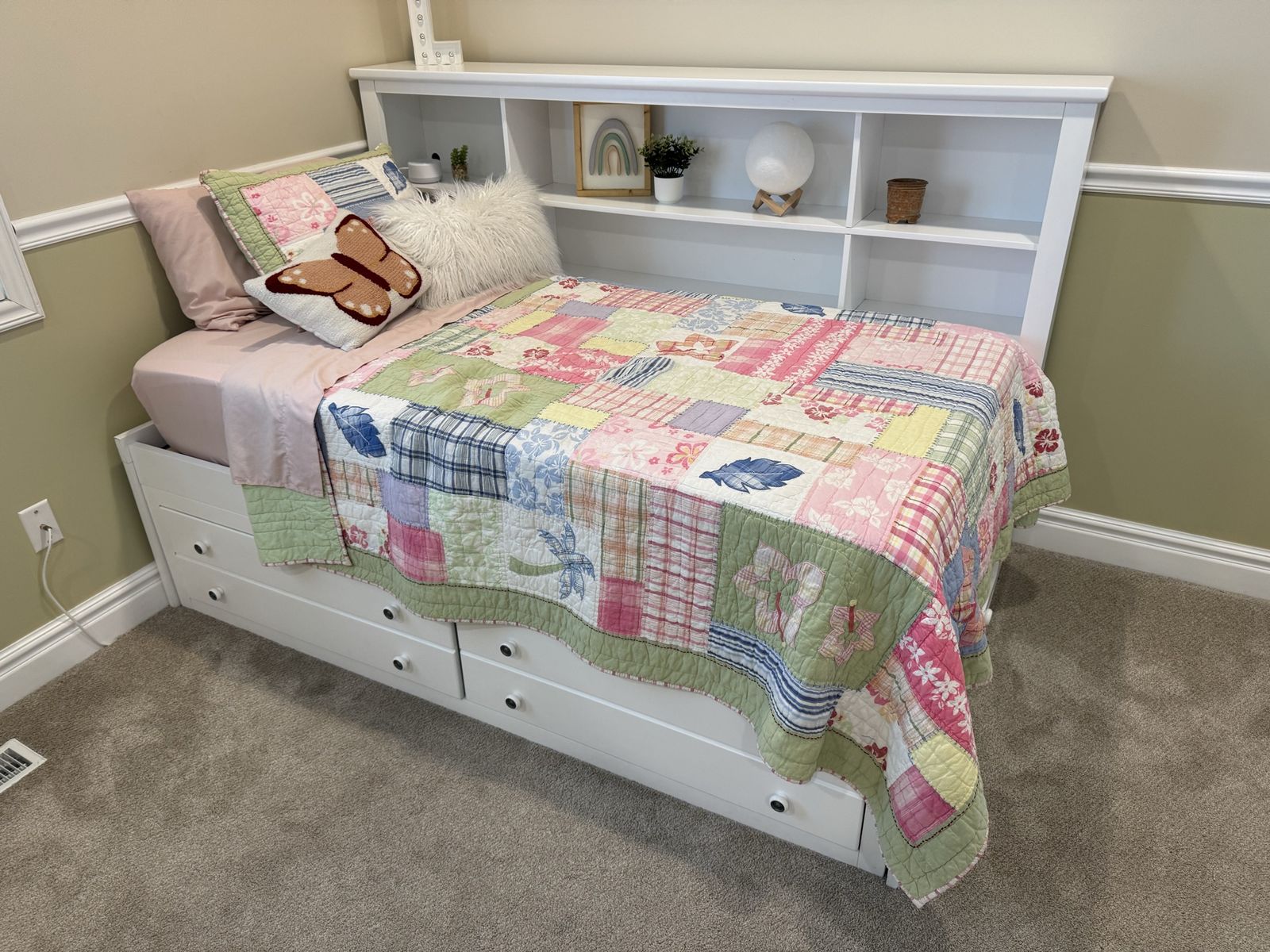 White Daybed Frame with Bookcase Headboard and Storage Drawers - Twin Size. Mattress included.