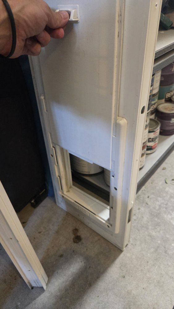 Free pet door
