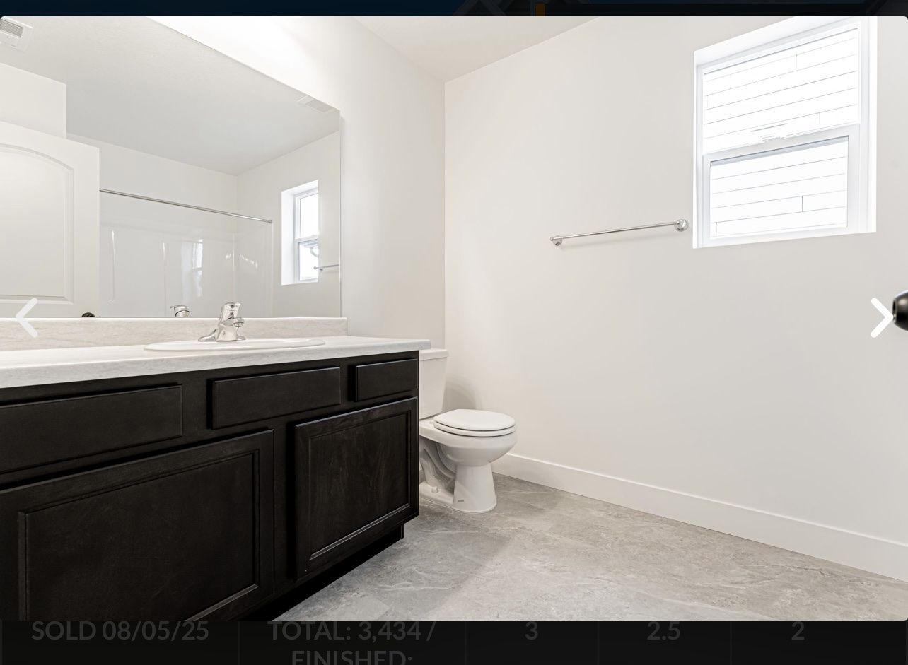 Main image 11