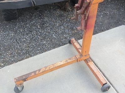 Heavy-Duty Engine Stand 750 LBS Capacity, Made in Taiwan R.O.C. for Auto Repair & Maintenance