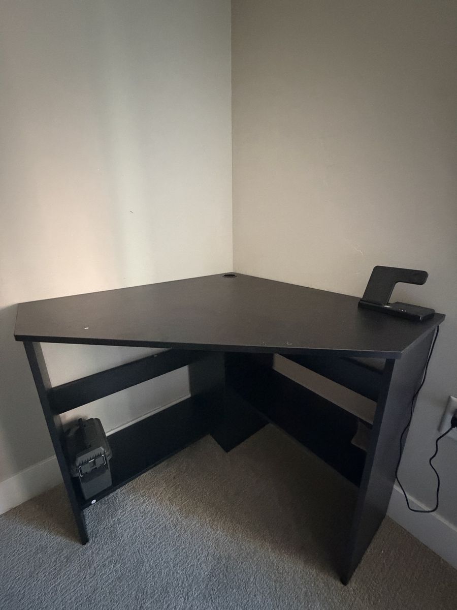 Main image 5