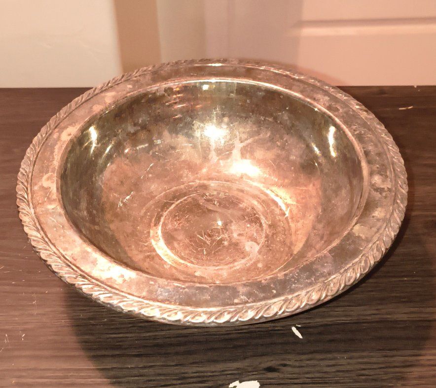 Vintage Silver Plated Serving Bowl with Decorative Edge
