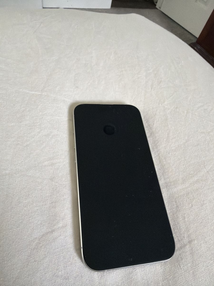 iPhone 15 pro unlocked 512 GB