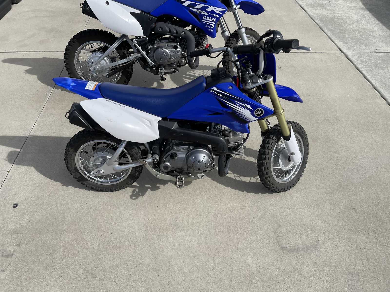 2012 Yamaha TTR 50 With Training Wheels