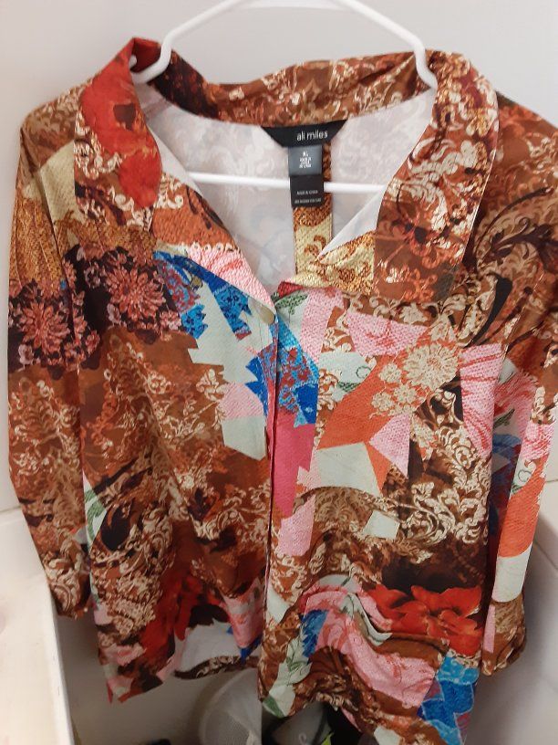 Women's blouse