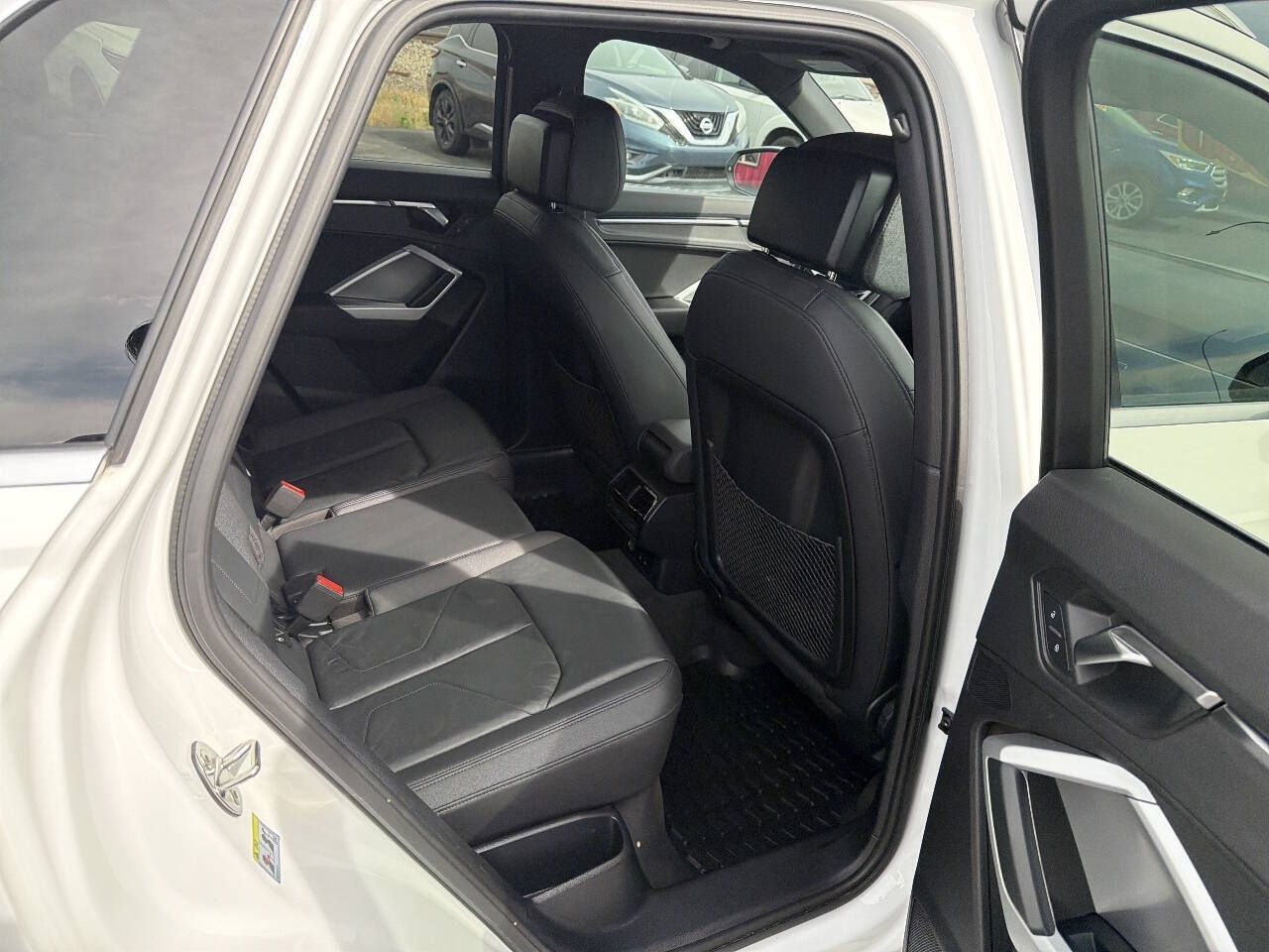 Main image 5