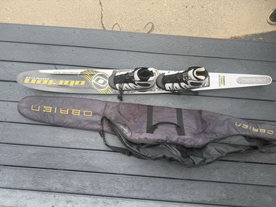 O'Brien Seven Slalom Ski with Sector Bindings & Carry Bag