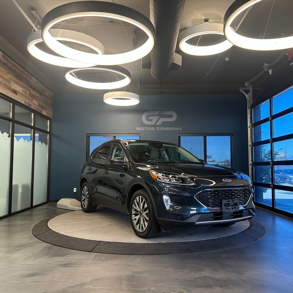 2022 Ford Escape Titanium