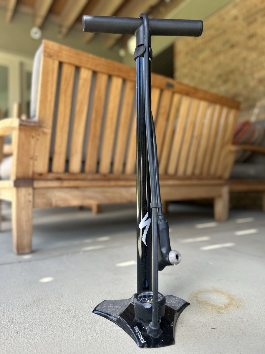Specialized AirTool Floor Pump with Gauge - Black, Presta/Schrader Compatible
